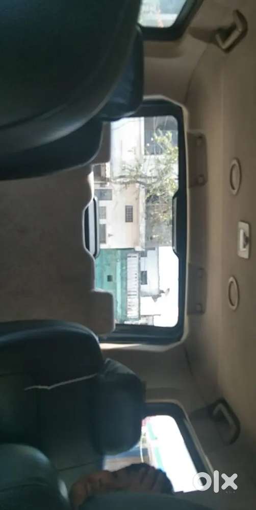Tata Sumo Grande 2012