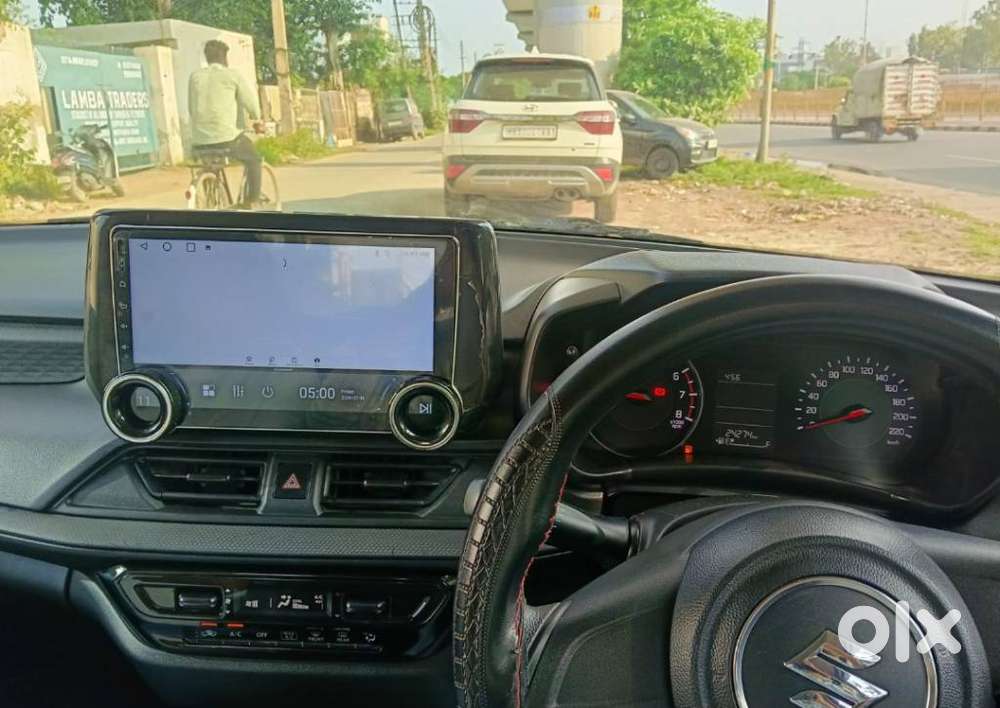 Maruti Suzuki Swift 1.2 Lxi (o), 2024, Petrol