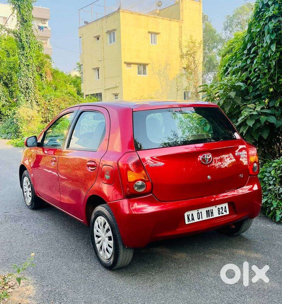 Toyota Etios Liva 2011-2012 J, 2011, Petrol