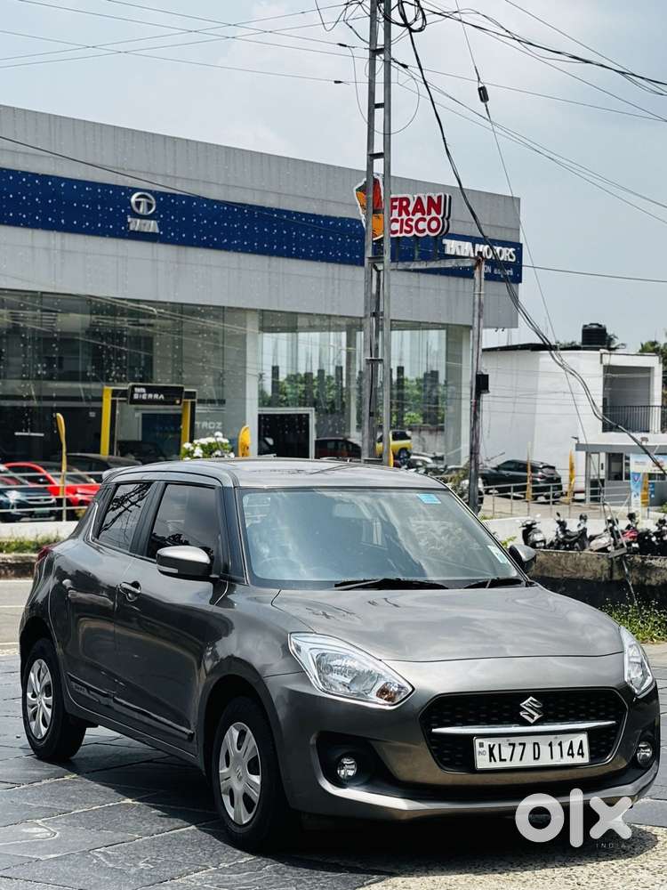 Maruti Suzuki Swift Vxi Optional, 2023, Petrol
