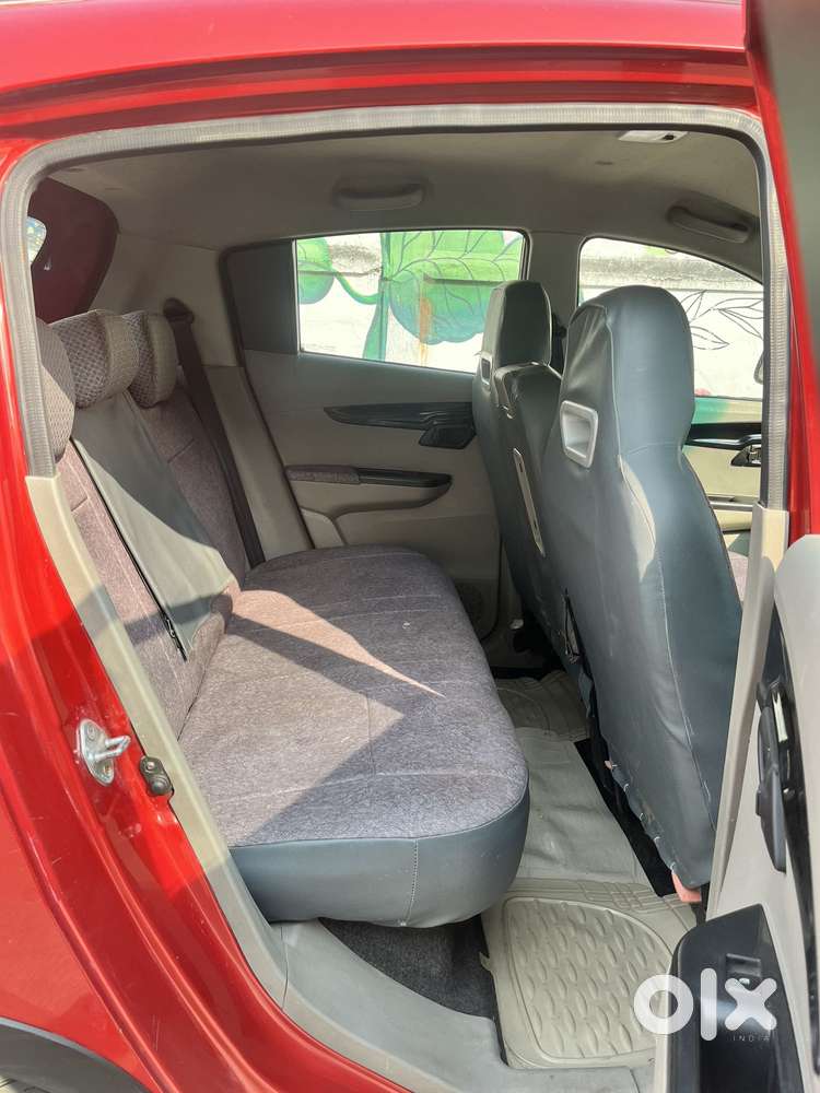 Mahindra Kuv 100 2016-2017 Mfalcon G80 K8, 2016, Petrol