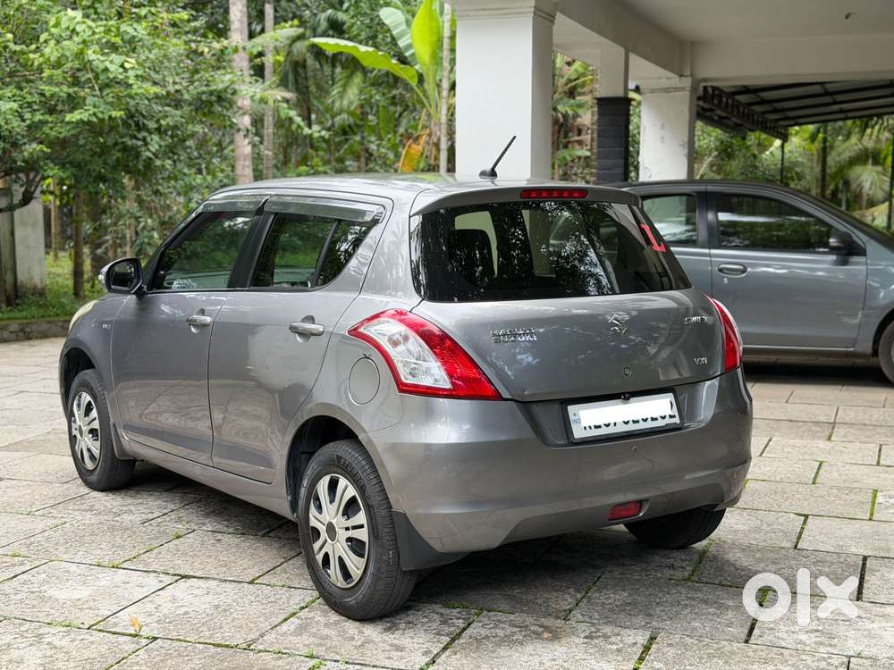 Maruti Suzuki Swift Vxi Optional, 2017, Petrol