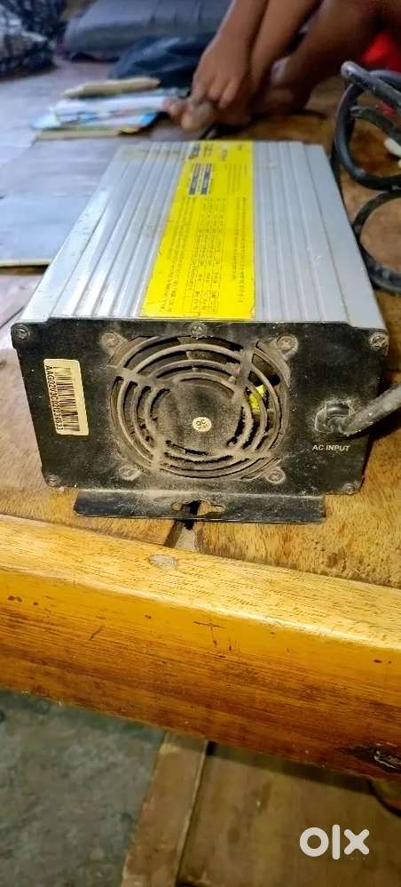 Toto charger good condition