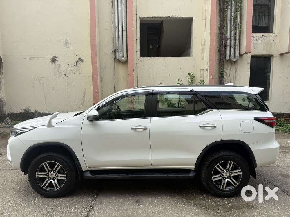 Toyota Fortuner 4x2 Mt 2.7 Petrol, 2024, Petrol