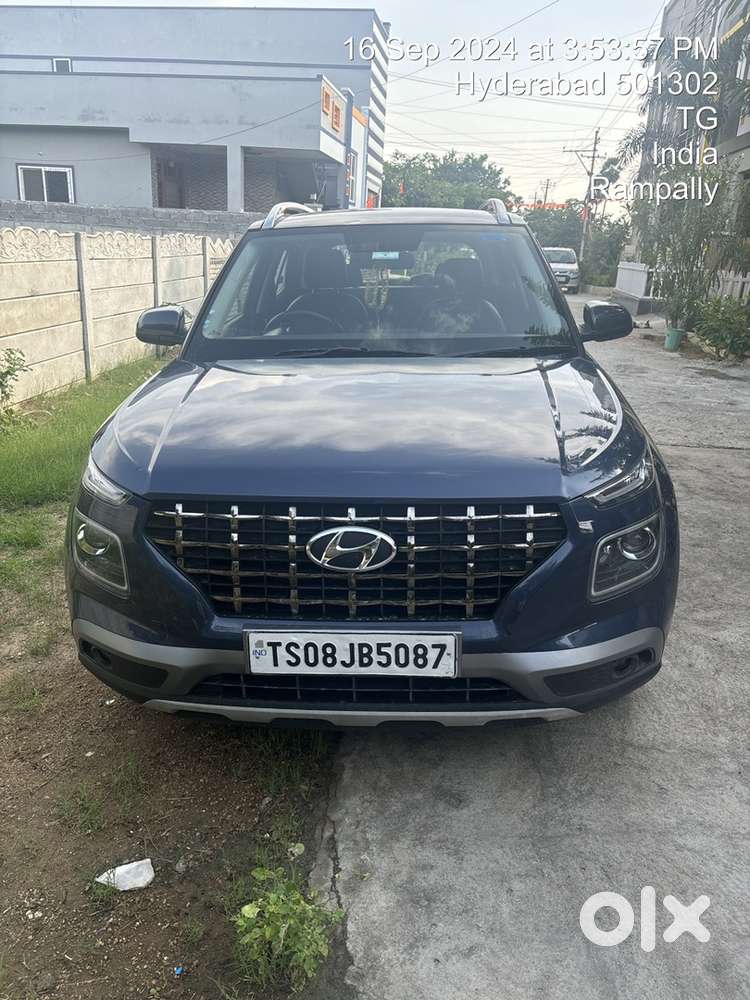 Hyundai Venue Petrol Manual 2022