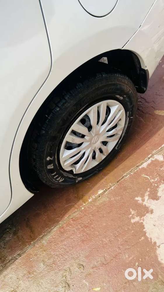 Suzuki Desize Vxi All Services Record ,5 Tyres New ,all Conditions New