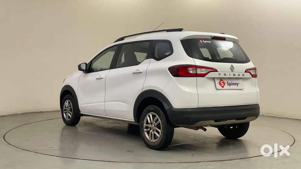 Renault Triber Rxt, 2022, Petrol