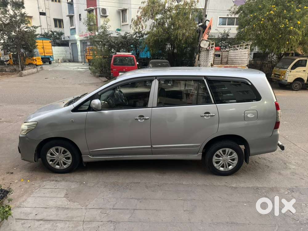 Toyota Innova Diesel 2015