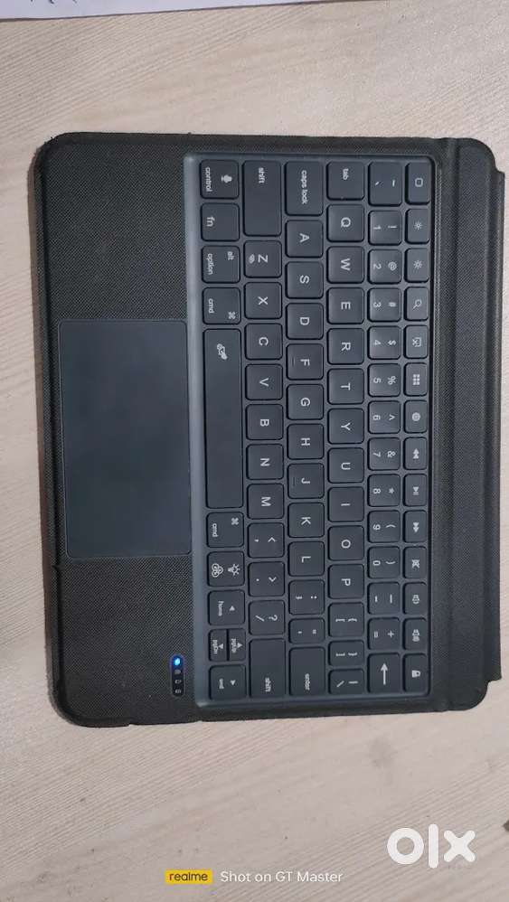 Bluetooth..key bord RGB ..light ...1.5 month .long lasting..very good