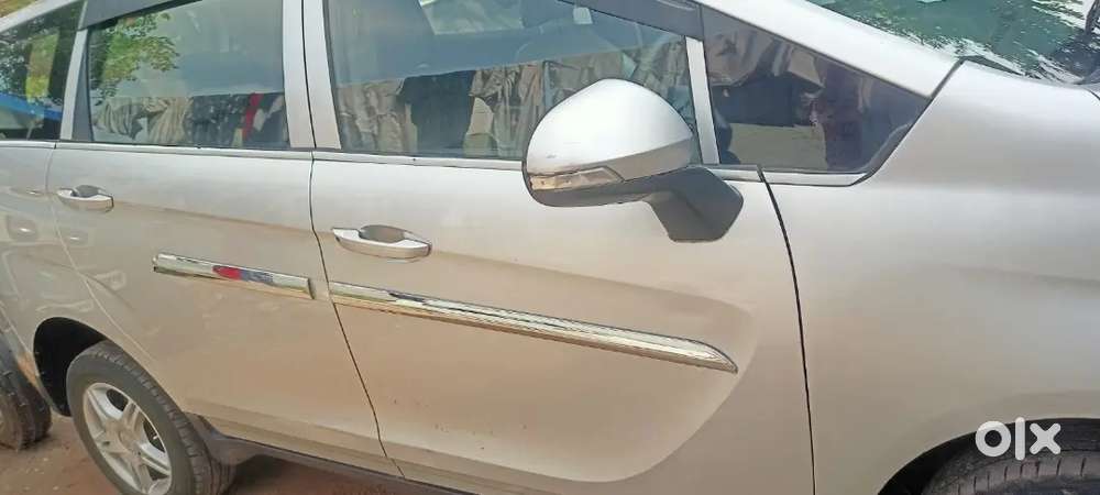 Mahindra Marazzo M4 Diesel Manual 2019