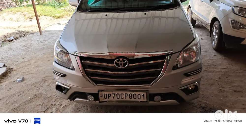Toyota Innova 2014 Diesel 135500 Km Driven