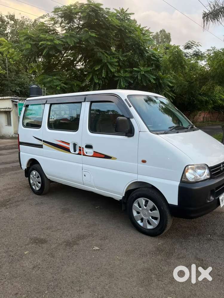 Maruti Suzuki Eeco 1.2 7 Str Std(o), 2023, Petrol