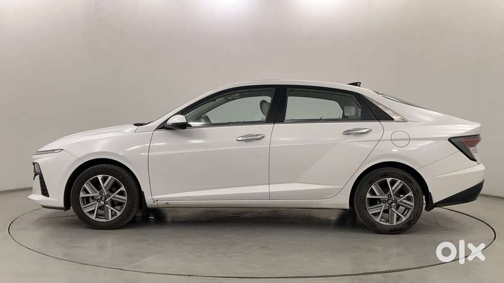 Hyundai Verna 1.5 Sx (o) Vtvt Ivt, 2023, Petrol