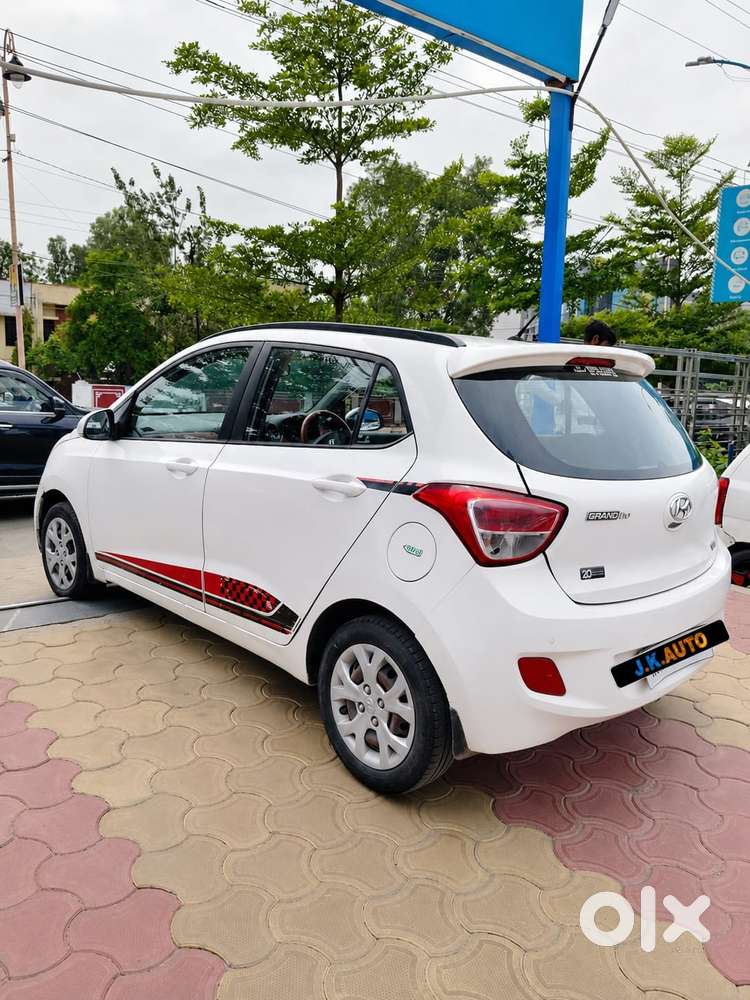 Hyundai I10 Sportz Option, 2016, Petrol