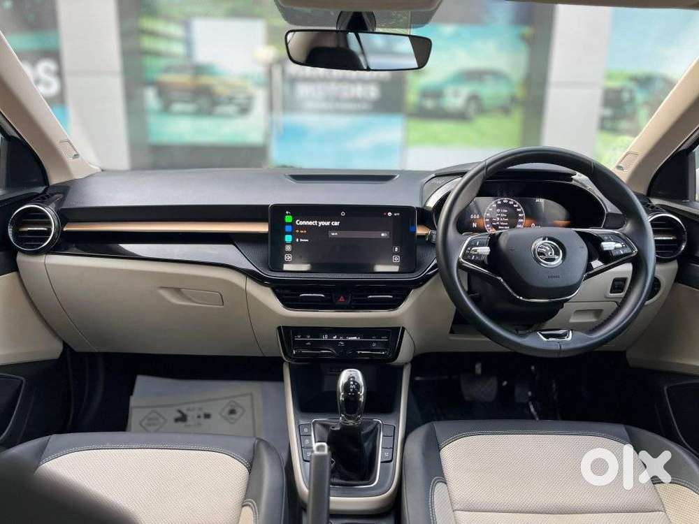 Skoda Slavia 1.0 Tsi Style At, 2025, Petrol