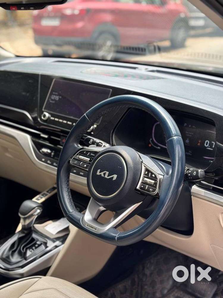 Kia Carens 1.4 Luxury Plus Dct 7 Str, 2022, Petrol