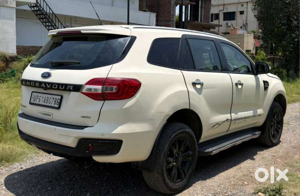 Ford Endeavour 3.2 Titanium At 4x4, 2016, Diesel