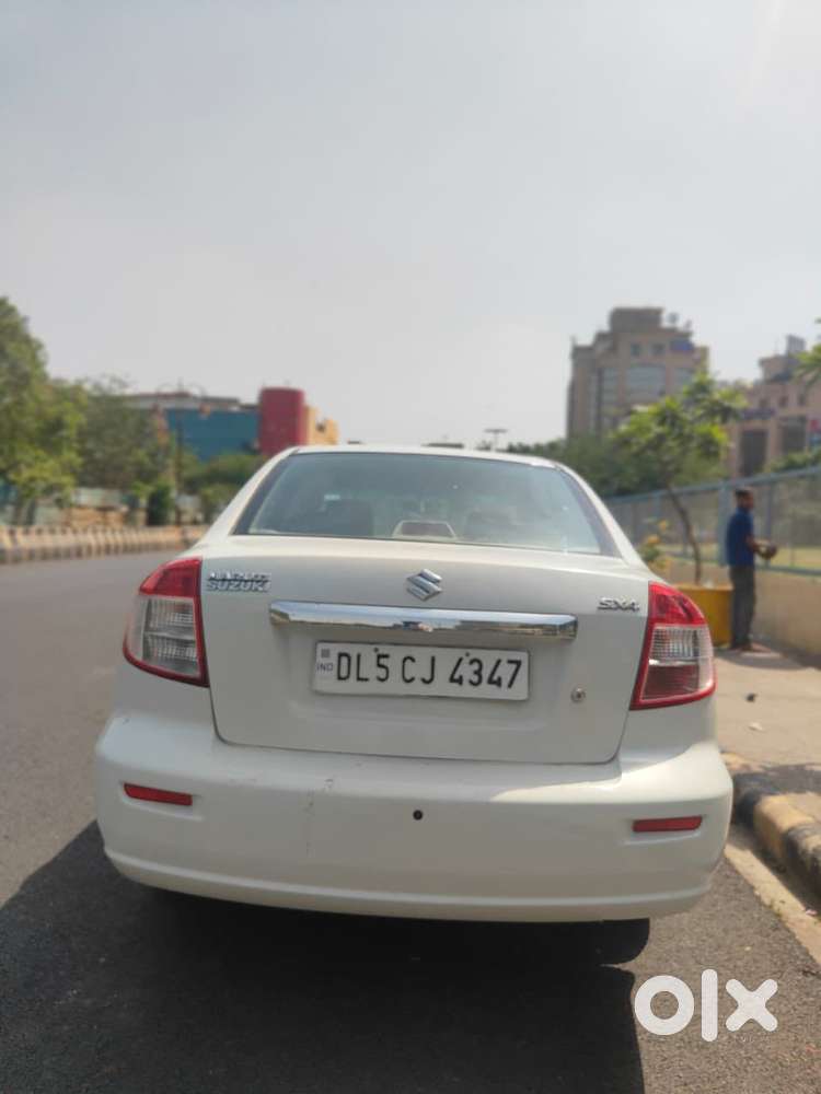 Maruti Suzuki Sx4 Vxi Bsiv, 2013, Petrol