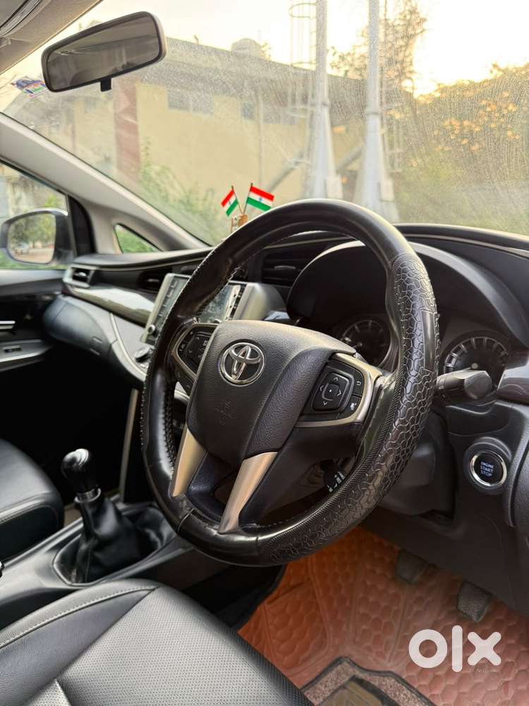 Toyota Innova Crysta [2020-ongoing] 2.4 Zx 7 Str, 2022, Diesel