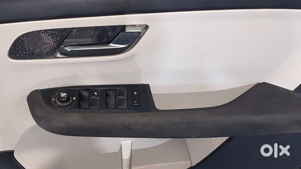 Tata Altroz Xz, 2021, Petrol
