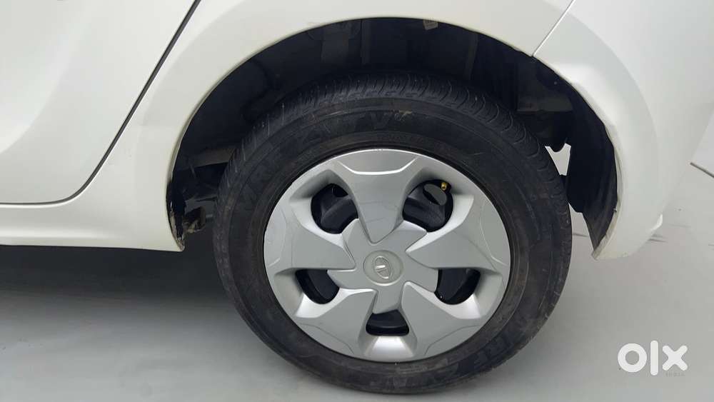Tata Tiago 1.05 Revotorq Xt Option, 2023, Petrol