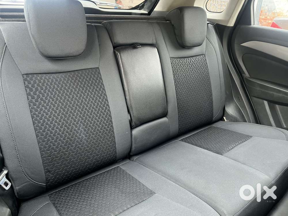 Maruti Suzuki Brezza Zdi Plus, 2017, Diesel