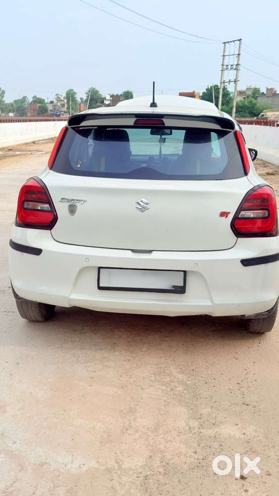 Swift Vxi 2021 Km Driven