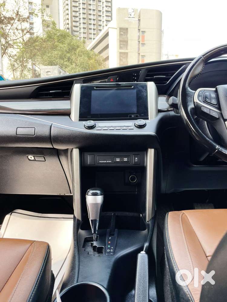 Toyota Innova Crysta