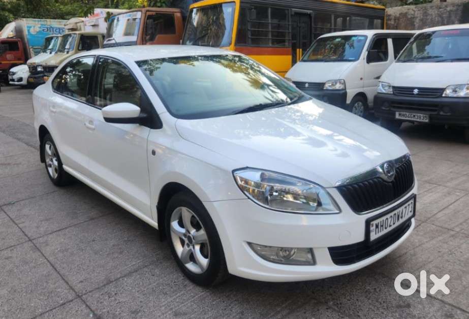 Skoda Rapid 1.6 Mpi Ambition, 2015, Petrol