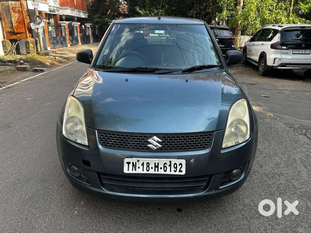 Maruti Suzuki Swift Vxi + Manual, 2011, Petrol