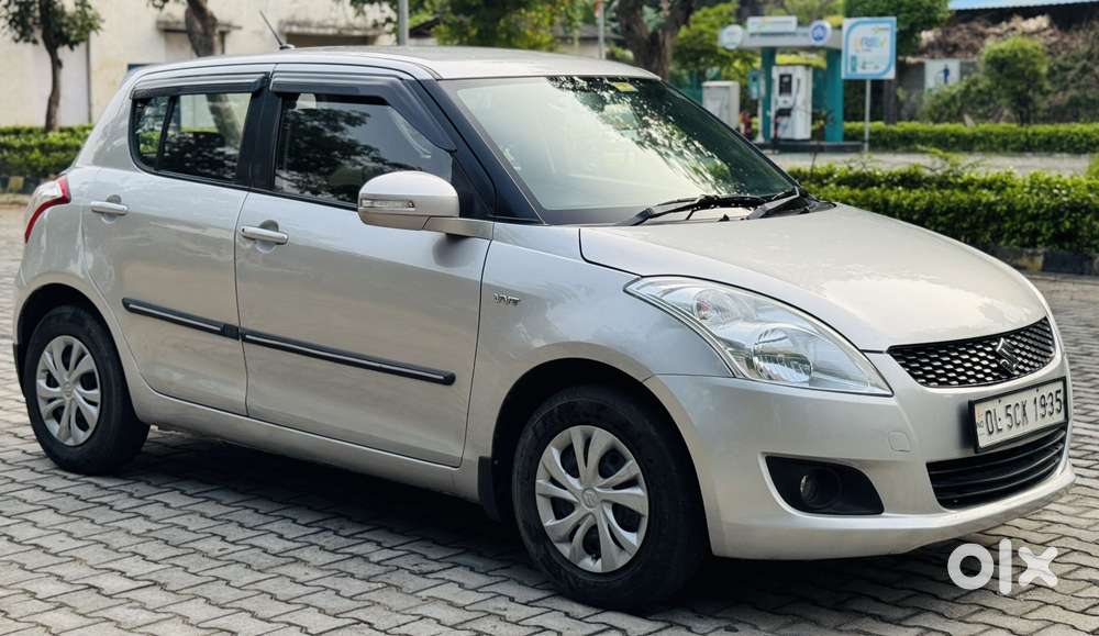 Maruti Suzuki Swift Vxi 1.2 Abs Bs-iv, 2012, Cng & Hybrids