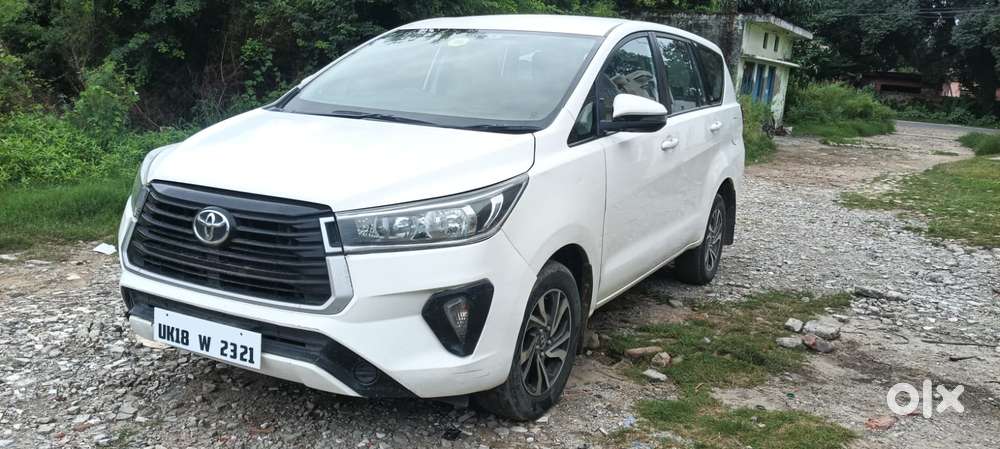 Toyota Innova Crysta 2.4 G Mt, 2022, Diesel