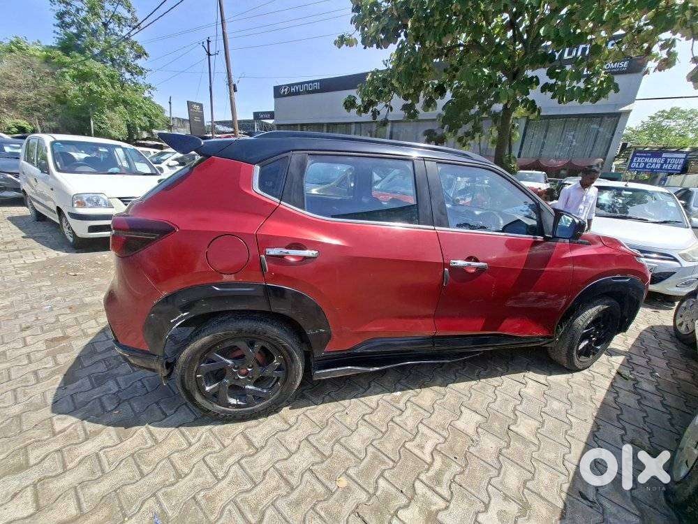 Nissan Magnite 1.0 Xv Premium Dual Tone, 2021, Petrol