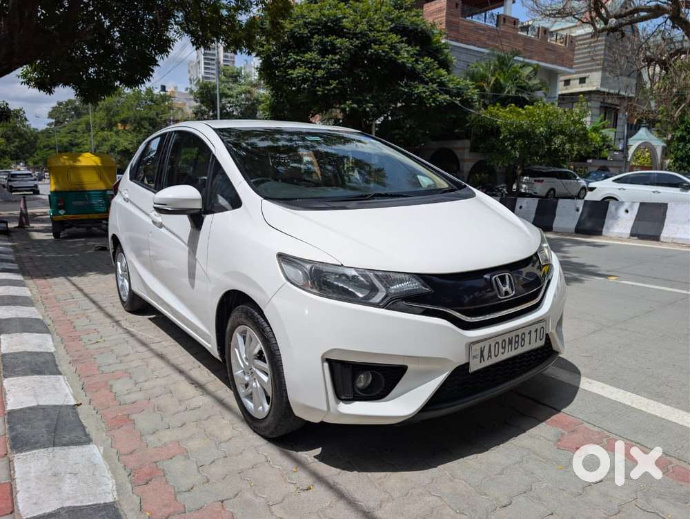 Honda Jazz V Automatic, 2015, Petrol