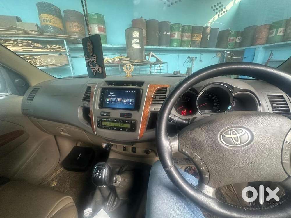 Toyota Fortuner 2011 Diesel Well Maintained