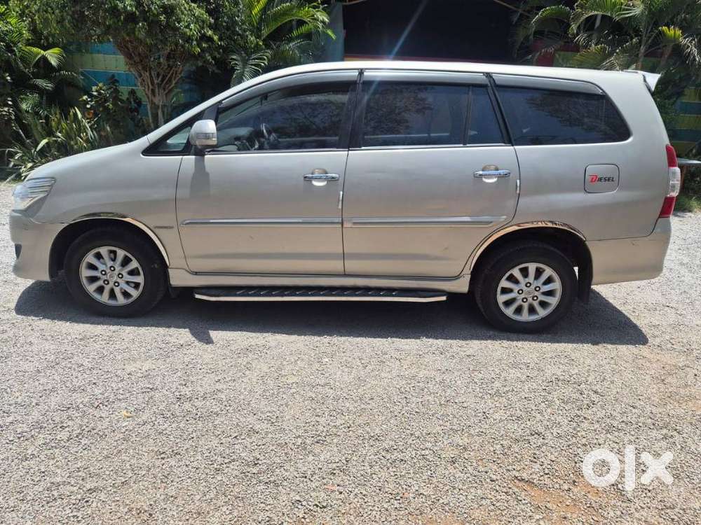 Toyota Innova 2.5 V 7 Str, 2013, Diesel