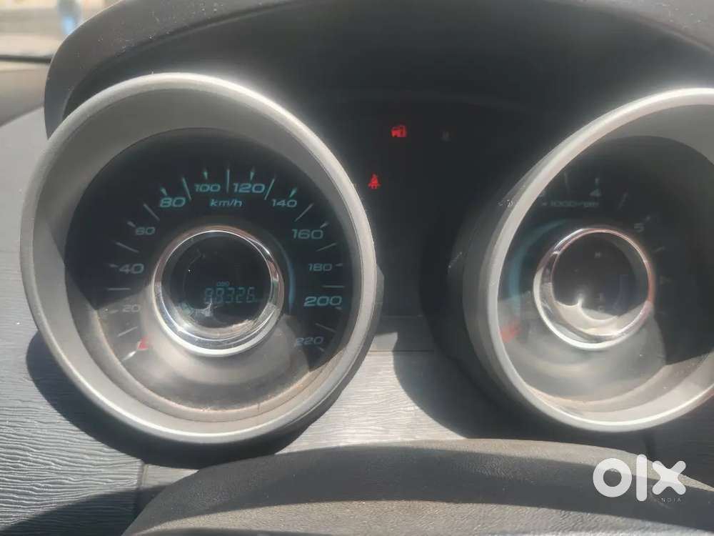 Mahindra Xuv500 2016 Diesel 90000 Km Driven