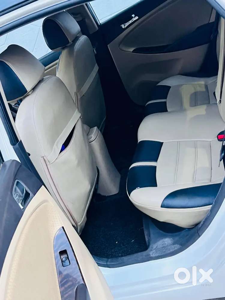 Hyundai Verna 2013 Fluidic Diesel Manual