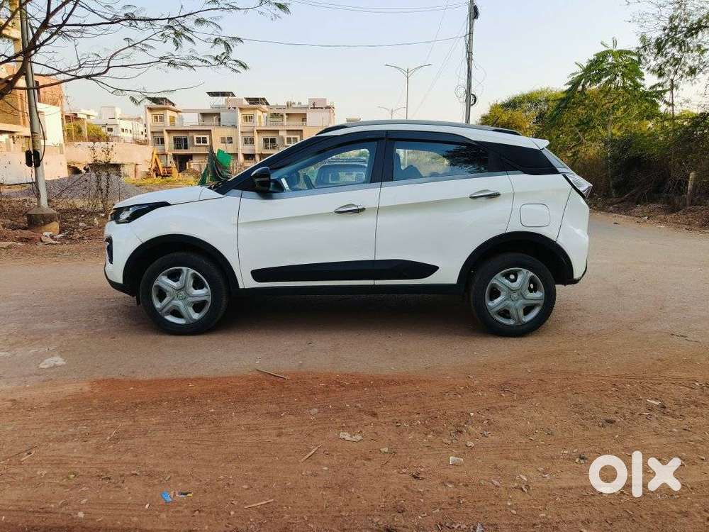 Tata Nexon, 2021, Petrol
