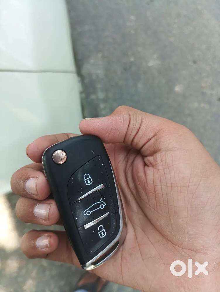 Maruti Suzuki Dzire 2012