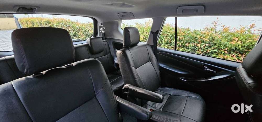 Toyota Innova Crysta [2020-ongoing] 2.4 Gx At 7 Str, 2021, Diesel