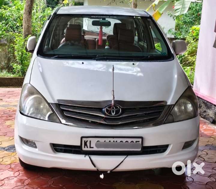 Toyota Innova 2004-2011 2.0 G1 Bsiv, 2010, Diesel