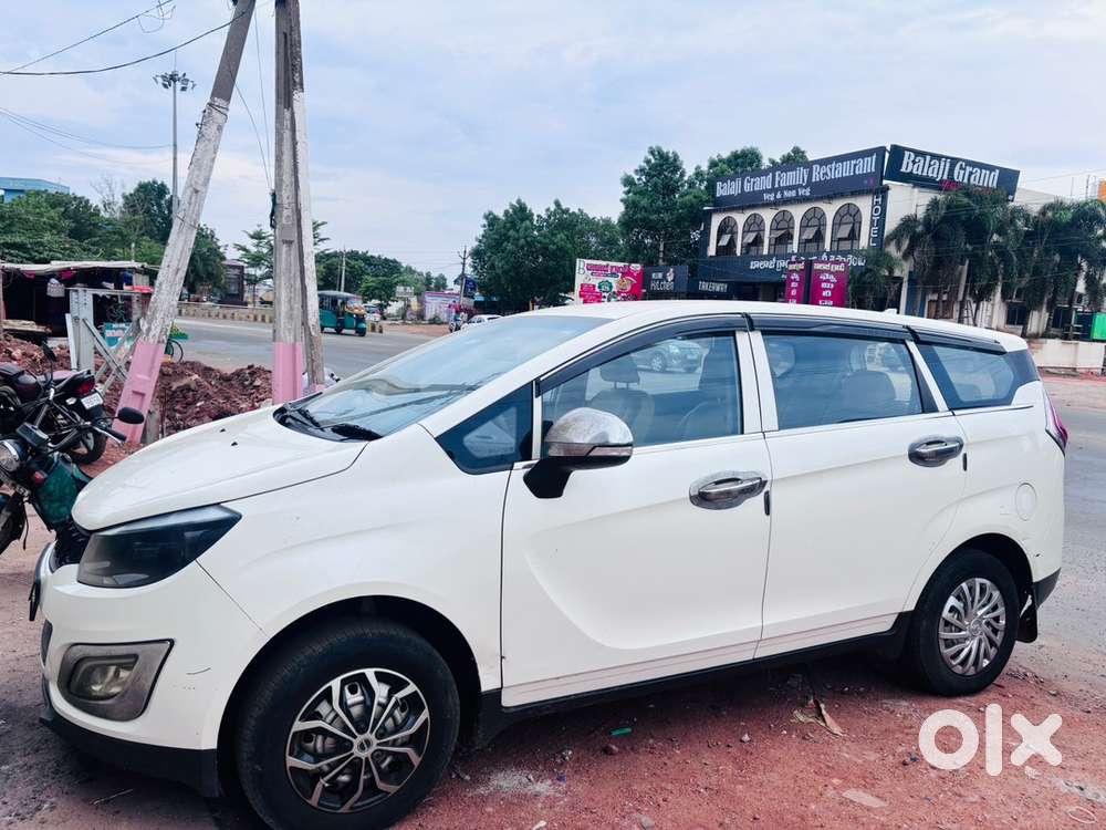 Mahindra Marazzo Diesel 2019