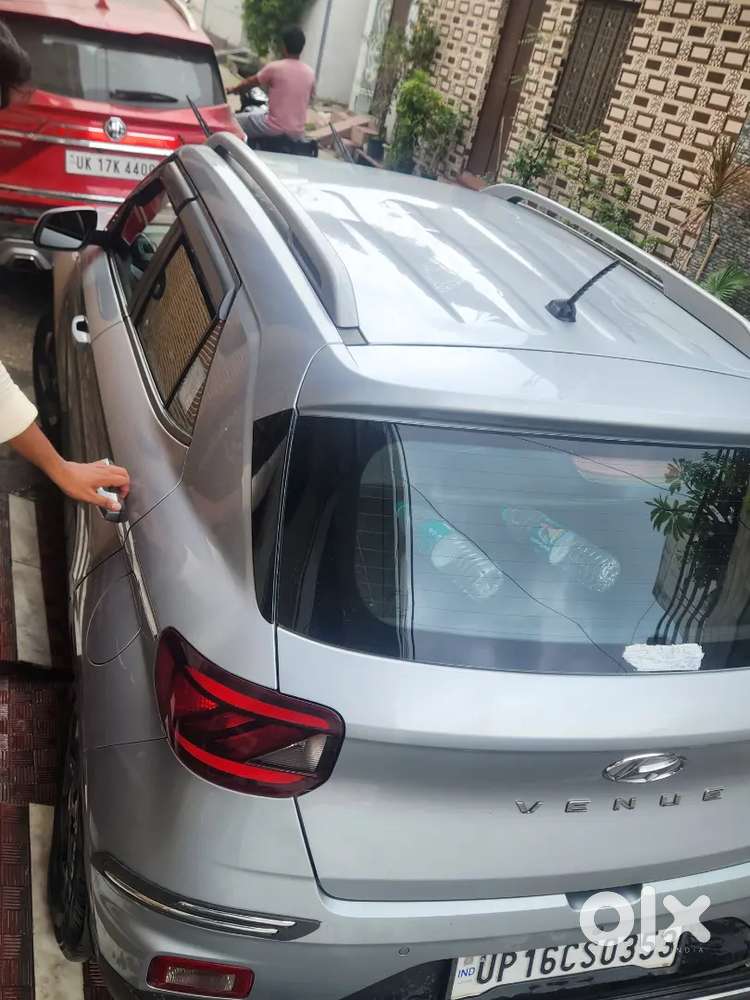 Hyundai Venue 2020 Petrol 38000 Km Driven