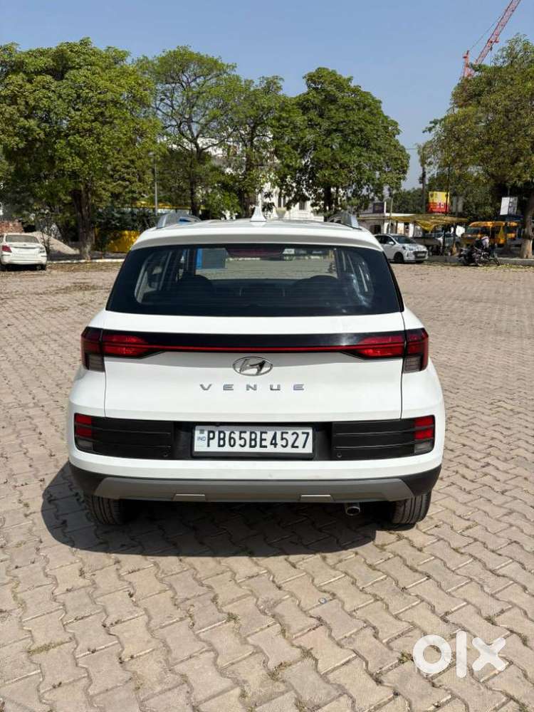 Hyundai Venue S Mt 1.2 Kappa, 2022, Petrol