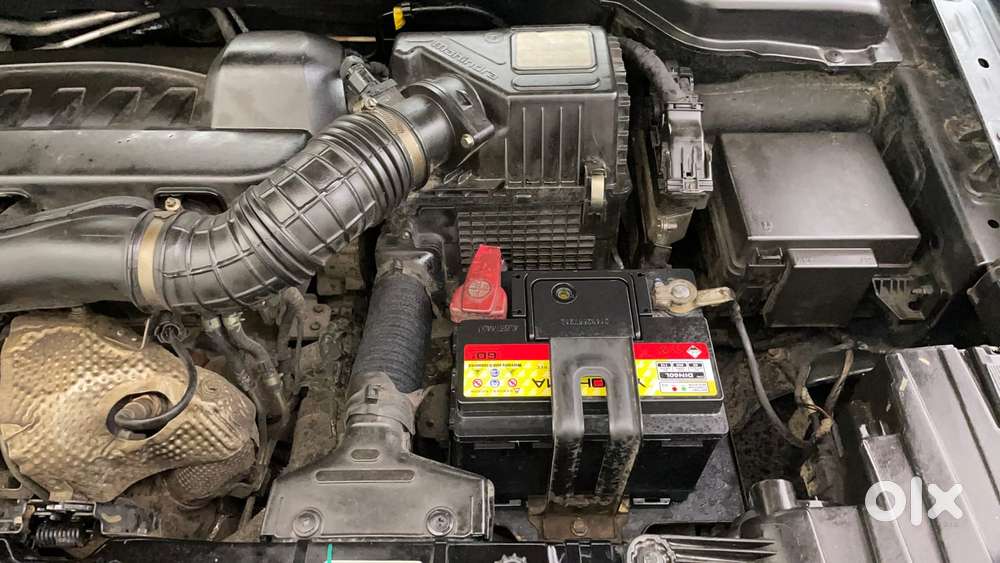 Mahindra Xuv300 W8 (o) 1.5 Diesel Amt, 2022, Diesel