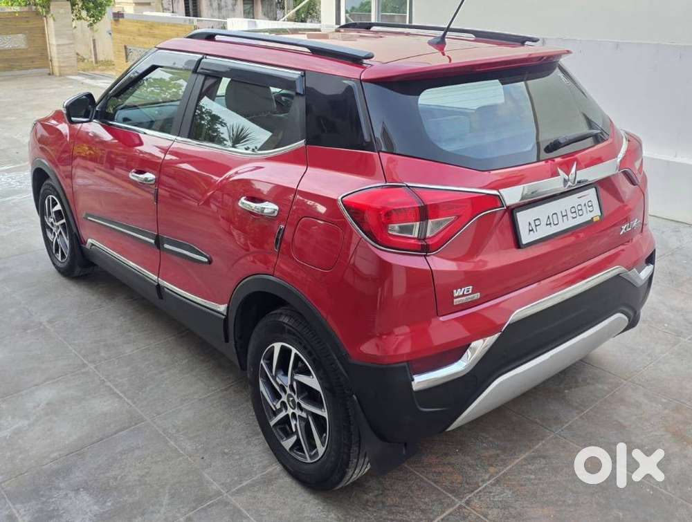 Mahindra Xuv300 W8 (o) 1.5 Diesel Amt, 2023, Diesel