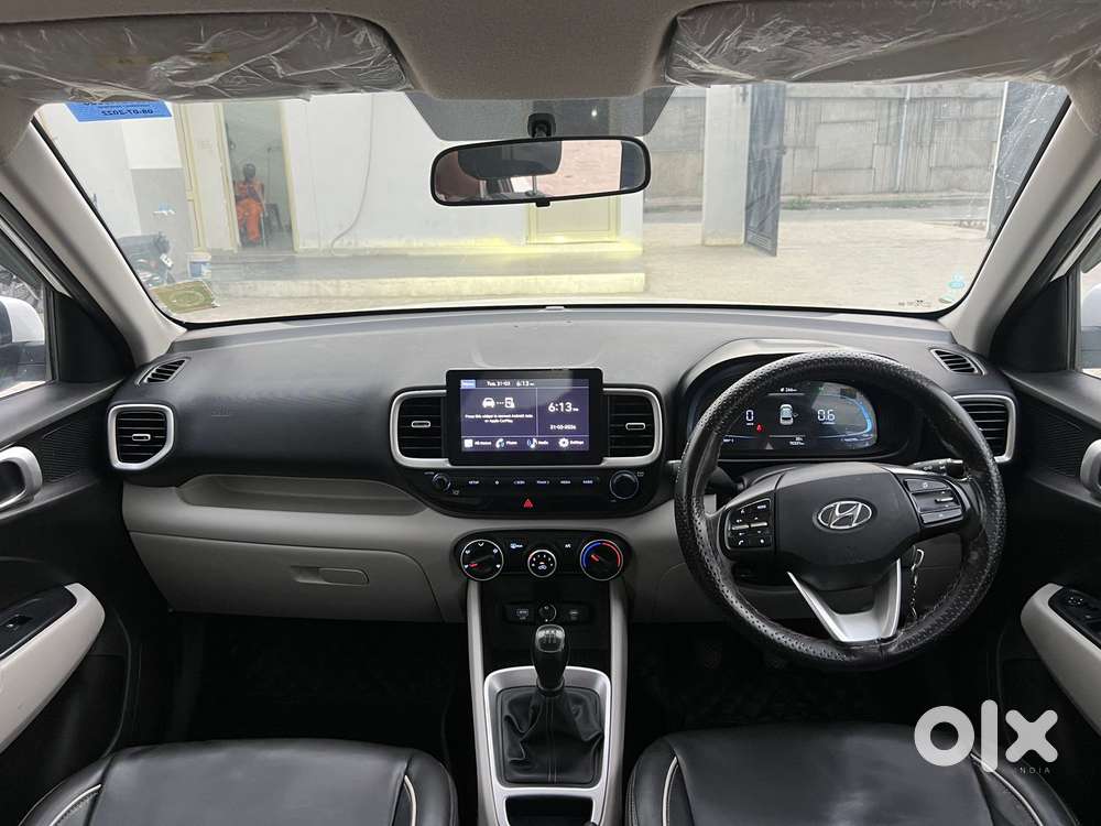 Hyundai Venue 1.2 S (o), 2022, Petrol