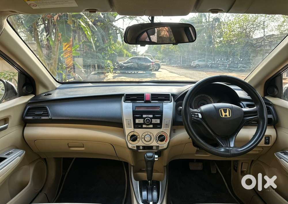 Honda City 2011-2013 V At Exclusive, 2011, Petrol