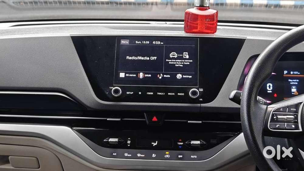 Kia Carens 1.4 Prestige Plus Turbo Dct 7 Str, 2022, Petrol